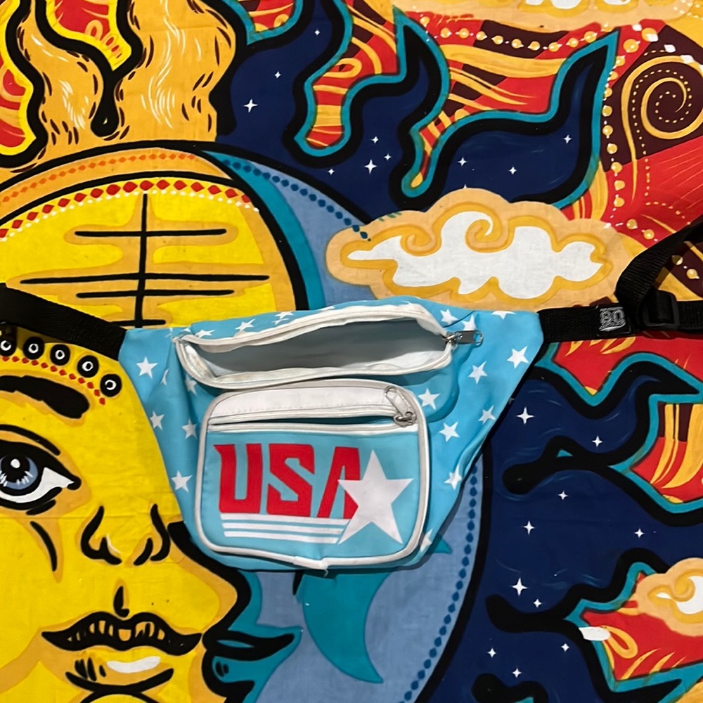 Retro vintage USA Fanny pack 90s